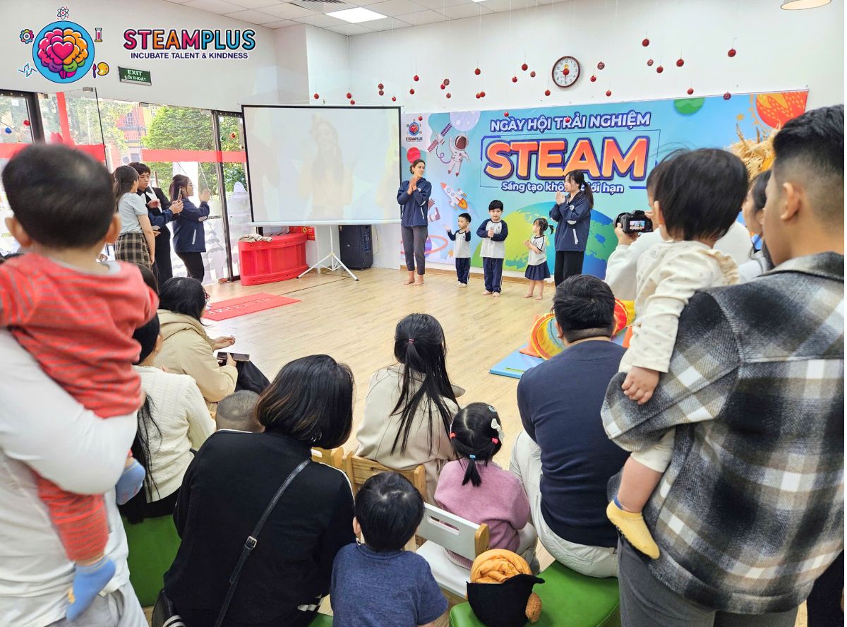 Giáo Dục Nghệ Thuật Cho Trẻ Mầm Non – Khơi Dậy Đam Mê Với CLB Mỹ Thuật & Âm Nhạc Tại STEAMPlus
